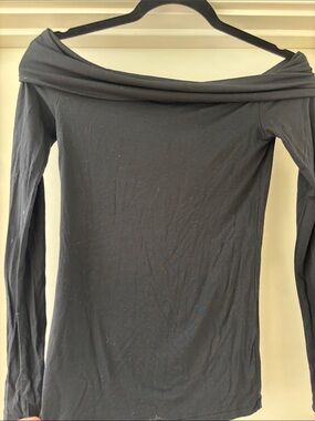 Wilfred Off-the-Shoulder thin Long Sleeve Women's Top - Black